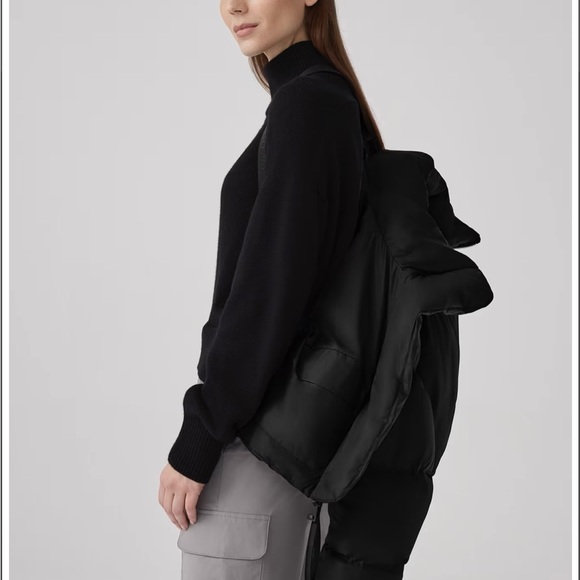 Canada Goose Garnet Cropped Puffer (with black tonal disc label) - Picture 2 of 9